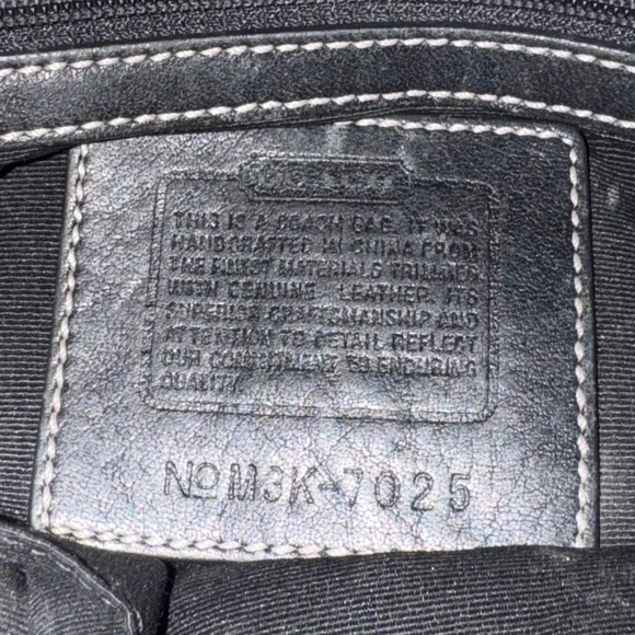 Vintage Coach Soho Black Leather and Canvas Monogram Logo Shoulder Bag - Picture 8 of 8